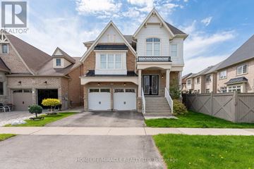 King (King City) apartment for rent - A large, two-story house with a garage is for sale.