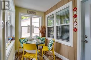 Fort Erie (Crystal Beach) duplex for rent - A dining room with a table and chairs.