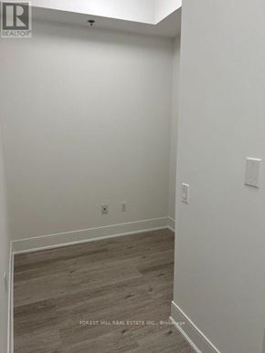 Toronto (Forest Hill South) house for rent - A room with white walls and wood flooring.