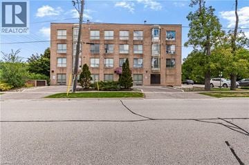 Richmond Hill apartment for rent - 249 MAJOR MACKENZIE Drive E Unit# 106 106