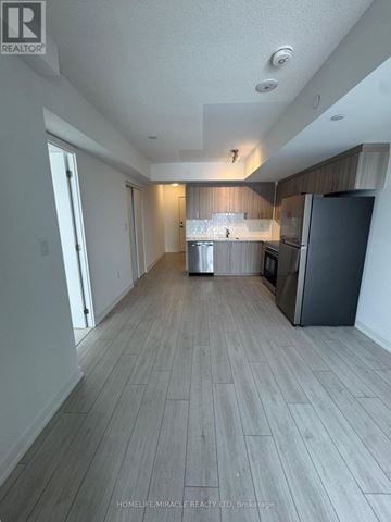 Toronto (Yorkdale-Glen Park) condo for rent - 621 - 556 MARLEE AVENUE 621