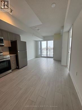 Toronto (Yorkdale-Glen Park) condo for rent - 621 - 556 MARLEE AVENUE 621