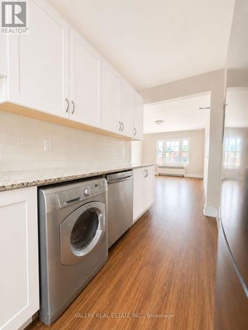 Toronto (Leaside) condo for rent - L24 - 2 SUTHERLAND DRIVE L24