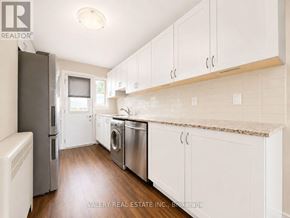Toronto (Leaside) condo for rent - L24 - 2 SUTHERLAND DRIVE L24