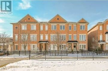 Brampton (Sandringham-Wellington) townhouse for rent - 45 PEACH DRIVE
