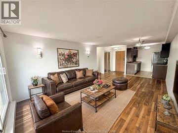 Windsor condo for rent - 3936 WYANDOTTE STREET East Unit# 801 801