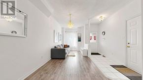 Richmond Hill (Rouge Woods) townhouse for rent - 246 FARMSTEAD ROAD