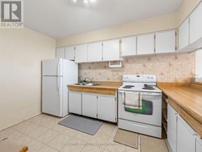 Toronto (Brookhaven-Amesbury) condo for rent - 605 - 10 MARTHA EATON WAY 605