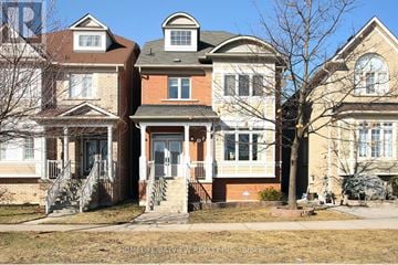 Markham (Cornell) apartment for rent - A row of houses with a front yard in front of them.