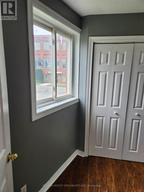 St. Catharines (Burleigh Hill) triplex for rent - 2 - 36 MERRITT STREET 2