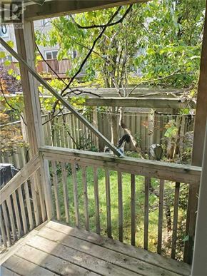 Toronto (Clairlea-Birchmount) townhouse for rent - 105 WILKES CRESCENT
