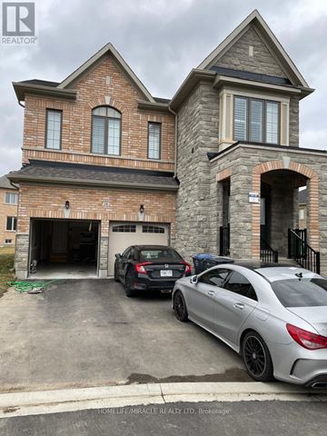 Brampton (Northwest Brampton) apartment for rent - 18 BACHELOR STREET