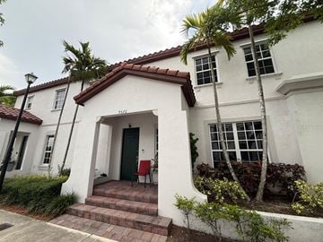 Miami apartment for rent - 9572 SW  169 PL