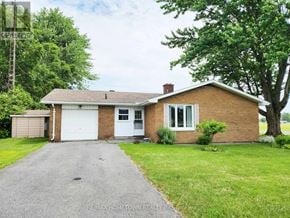 South Dundas apartment for rent - 38 ELIZABETH DRIVE