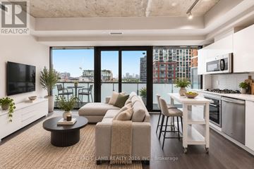 Toronto (Waterfront Communities) condo for rent - 904 - 11 CHARLOTTE STREET 904