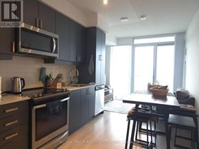 Vaughan (Concord) condo for rent - 2418 - 7895 JANE STREET 2418