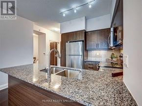 Oakville (Co Central) condo for rent - 204 - 65 SPEERS ROAD 204