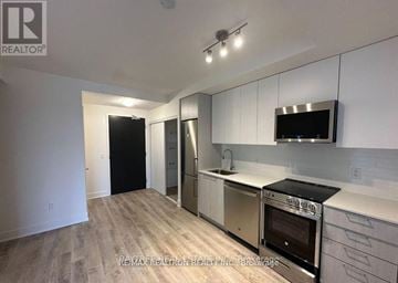 Newmarket (Central Newmarket) condo for rent - 414 - 185 DEERFIELD ROAD 414