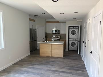 Edmonton apartment for rent - 12023 95A Street Northwest