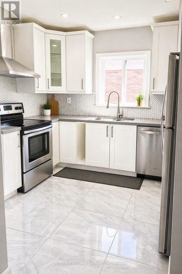 Toronto (Islington-City Centre West) apartment for rent - MAIN FLOOR - 126 SILVERHILL DRIVE Main floor