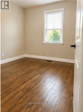 Toronto (Islington-City Centre West) apartment for rent - MAIN FLOOR - 126 SILVERHILL DRIVE Main floor
