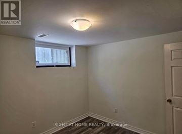 Mississauga (Applewood) apartment for rent - 1010 BLOOR STREET