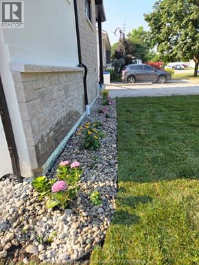 Colchester apartment for rent - A grey car is parked in a driveway.
