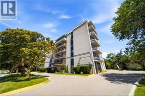 Scarborough apartment for rent - 1 BRIMLEY Road Unit# 206 206