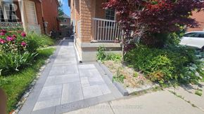 Richmond Hill (Oak Ridges) apartment for rent - 51 WALDRON CRESCENT