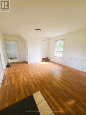 King apartment for rent - 798 KING ROAD