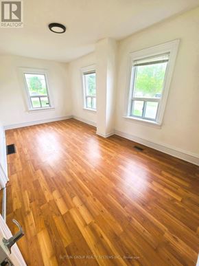 King apartment for rent - 798 KING ROAD