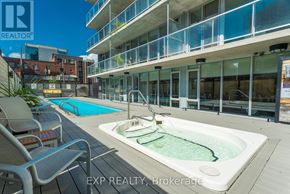 Ottawa condo for rent - A pool and hot tub area on a balcony of a building.