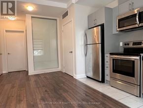 Toronto (Islington-City Centre West) townhouse for rent - 203 - 400 THE EAST MALL 203