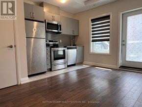 Toronto (Islington-City Centre West) townhouse for rent - 203 - 400 THE EAST MALL 203
