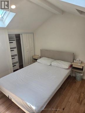 Toronto (Kensington-Chinatown) townhouse for rent - 6 LIPPINCOTT ST STREET
