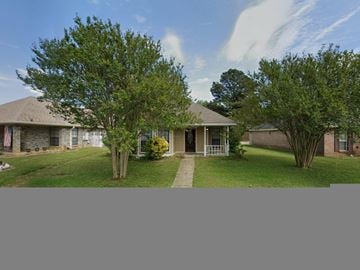 Prattville house for rent - 608 Sheila Blvd