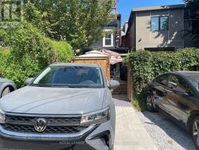 Toronto (University) townhouse for rent - 132 MAJOR STREET