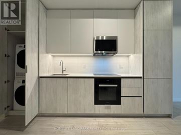 Toronto (Waterfront Communities) condo for rent - 1112 - 400 KING STREET W 1112