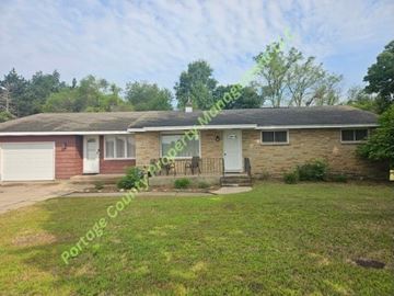 Stevens Point house for rent - 3710 Stanley St