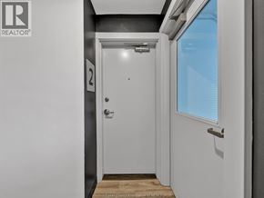 Windsor apartment for rent - A white door with a number 2 on it.