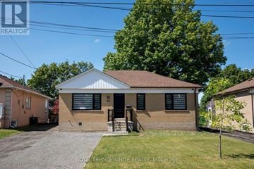 Toronto (Downsview-Roding-Cfb) apartment for rent - MAIN - 38 PARENT AVENUE Main