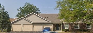 Round Lake Beach house for rent - 1244 N Red Oak Circle Unit 3