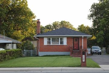 Suitland house for rent - 6215 Auth Rd.