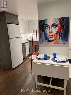 Toronto (Roncesvalles) apartment for rent - BASEMENT - 54A GALLEY AVENUE Basement