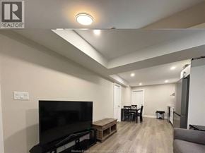 Windsor apartment for rent - 917 Mckay AVENUE Unit# Back Room 1-5