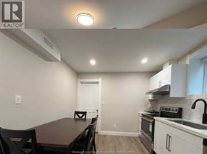 Windsor apartment for rent - 917 Mckay AVENUE Unit# Back Room 1-5