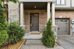 Hamilton (Lakeshore) townhouse for rent - 17 SOUTHSHORE CRESCENT