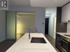 Toronto (University) condo for rent - 4603 - 488 UNIVERSITY AVENUE 4603