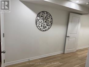 Woodstock (Woodstock - North) apartment for rent - LOWE UNIT - 1522 CAEN AVENUE Lowe Unit