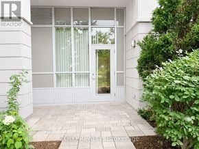 Vaughan (Beverley Glen) condo for rent - 103 - 15 NORTH PARK ROAD 103